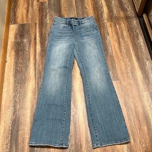 Judy blue pull on bootcut jeans